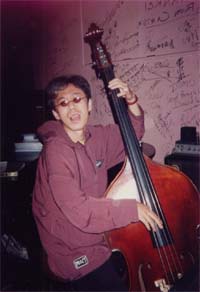 �g��OutOfTheStage